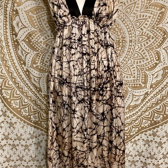 Black Halo halter 100% silk size small backless maxi dress - Picture 7 of 7